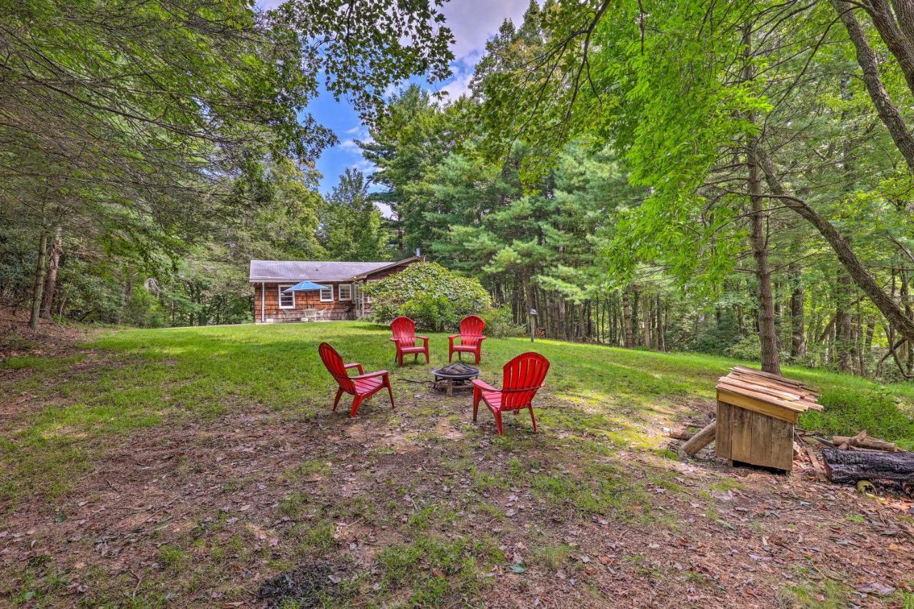 Peaceful Roaring Gap Retreat With Fire Pit And Patio! Villa Kültér fotó