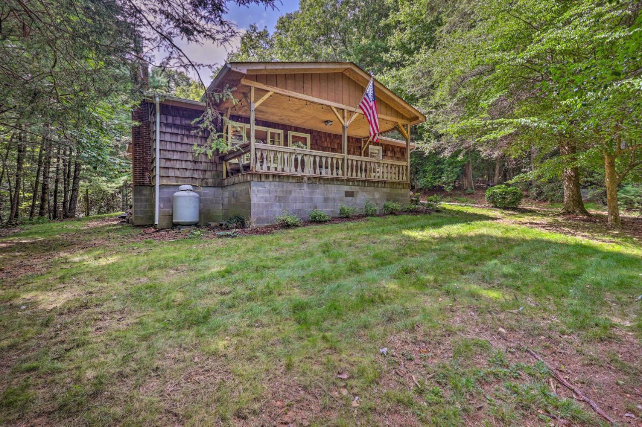 Peaceful Roaring Gap Retreat With Fire Pit And Patio! Villa Kültér fotó